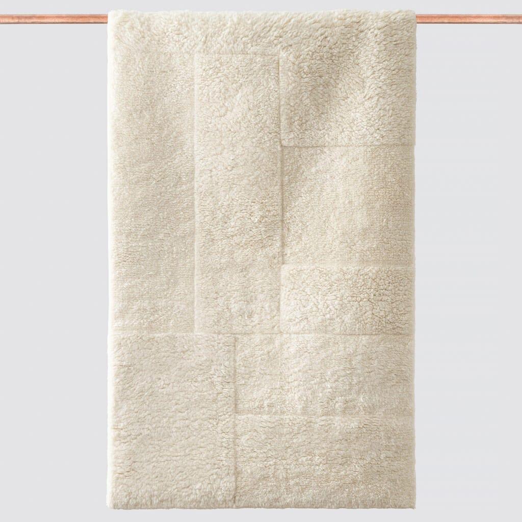 Jiya Hand-Woven Accent Rug