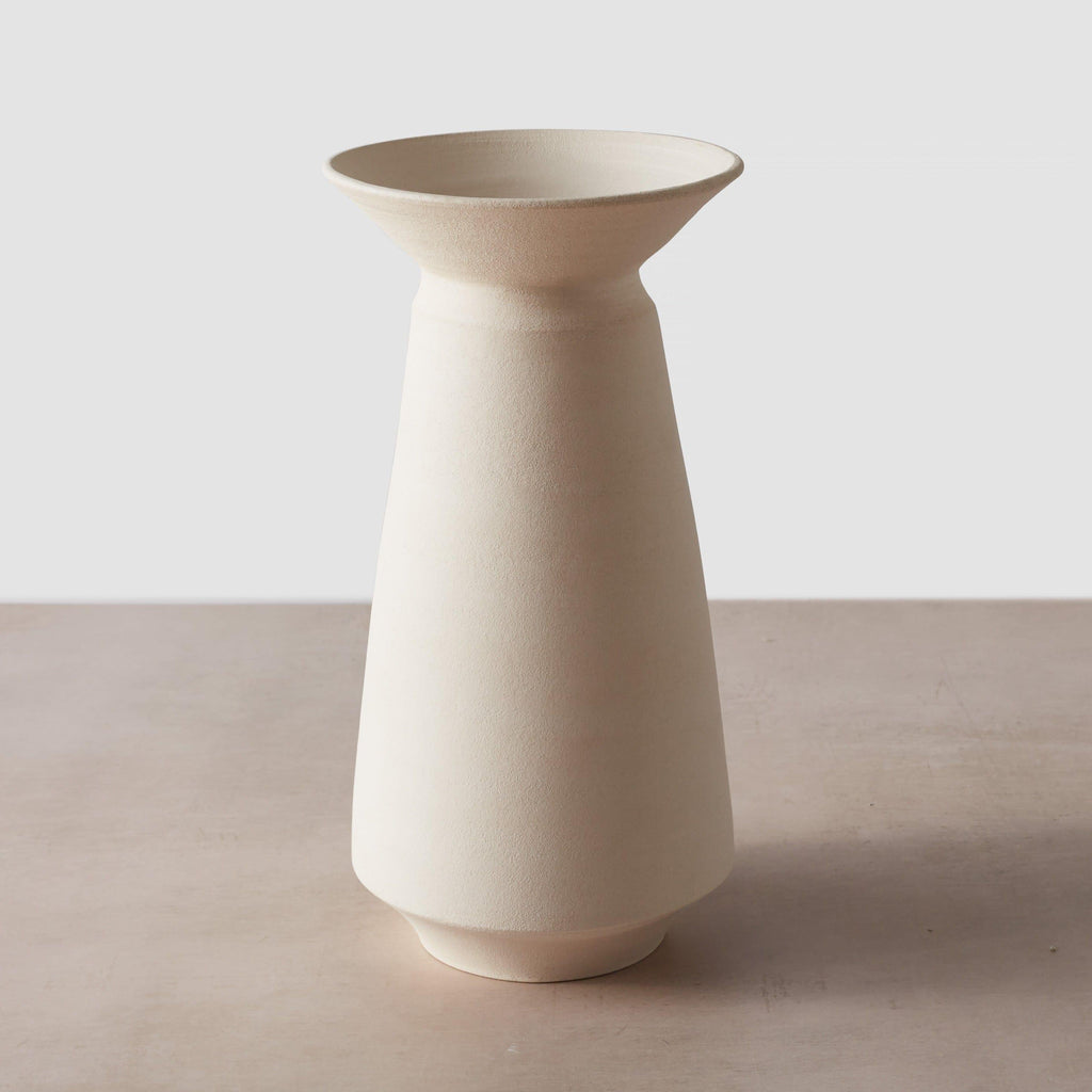 Ceramic vase handcrafted in Chile, white