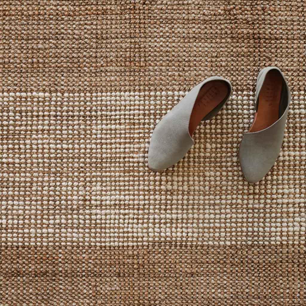 Aditha Handcrafted Jute Accent Rug